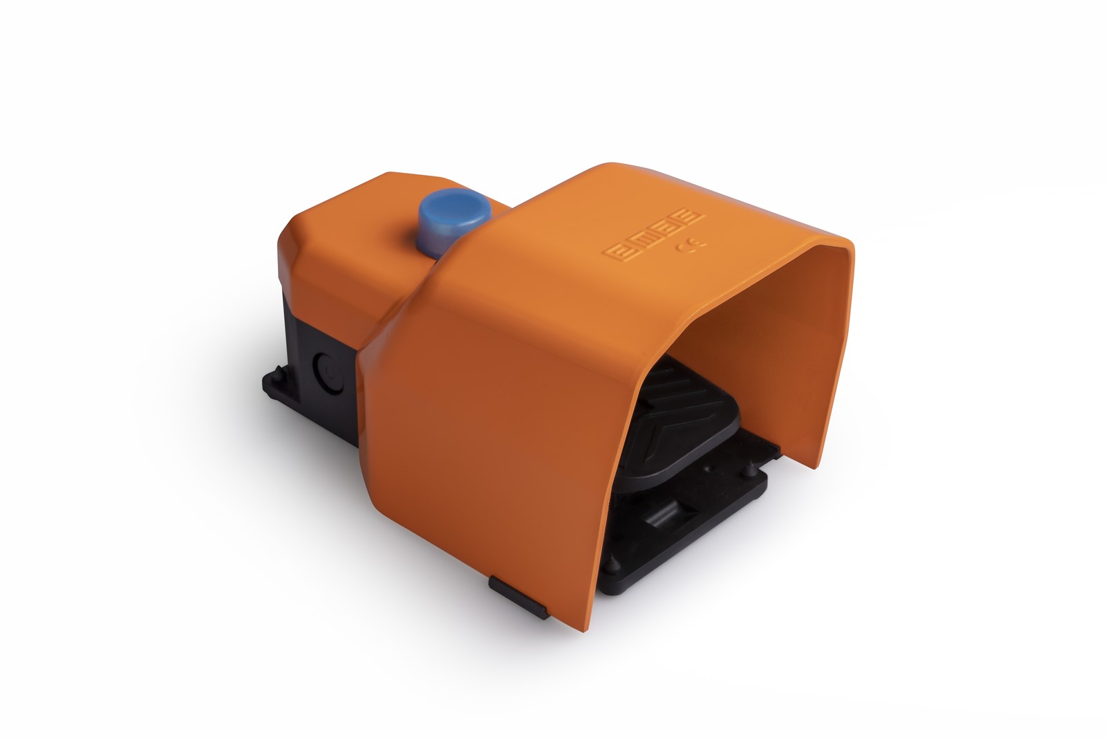 Ambalaj Miktarı (Ad)1 ÜrünPedal TipResetli ÖzellikTekli Kontak(1NO+1NC)+2NC RenkTuruncu KorumaMetal Korumalı Kontak Akımı (Ie)3 A (240V AC) Kullanım KategorisiAC15 Mekanik Ömür (Min Adet)1000000 Elektriksel Ömür (Min Adet)100000 Çalışma Sıklığı (Açma Kapama/Saat)Mek. 1800 Elk. 1200 Yalıtım Gerilimi (Ui)300 V Darbe Dayanım Gerilimi (Uimp)2.5 kV Dielektrik Mukavemeti (Gövde-Kontak)2.500V AC Dielektrik Mukavemeti (Kontak-Kontak)1.500V AC İzolasyon Direnci10 MΩ min. (500V DC) Çalışma Sıcaklığı-25 / +80 °C Kirle